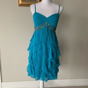 Gorgeous Cocktail 👗 dress in beautiful color
